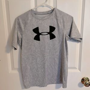 Grey/White under armour graphic tshirt